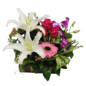 Flower Arrangements in trunk with pink flowers
