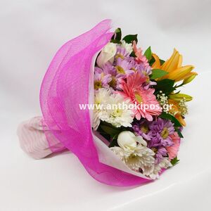 Μπουκέτο με λουλούδια πανδαισία χρωμάτων